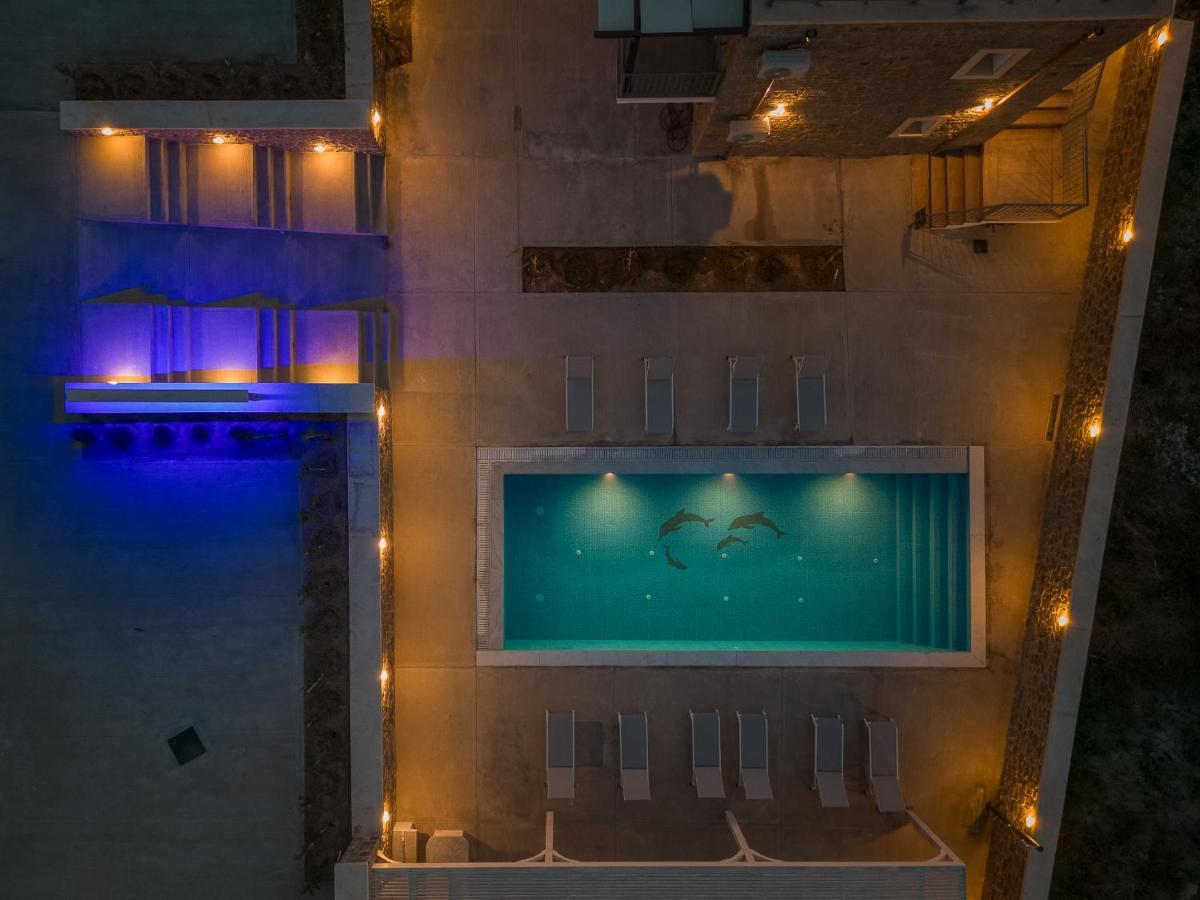 Lithos Suites 菲尼孔塔 外观 照片