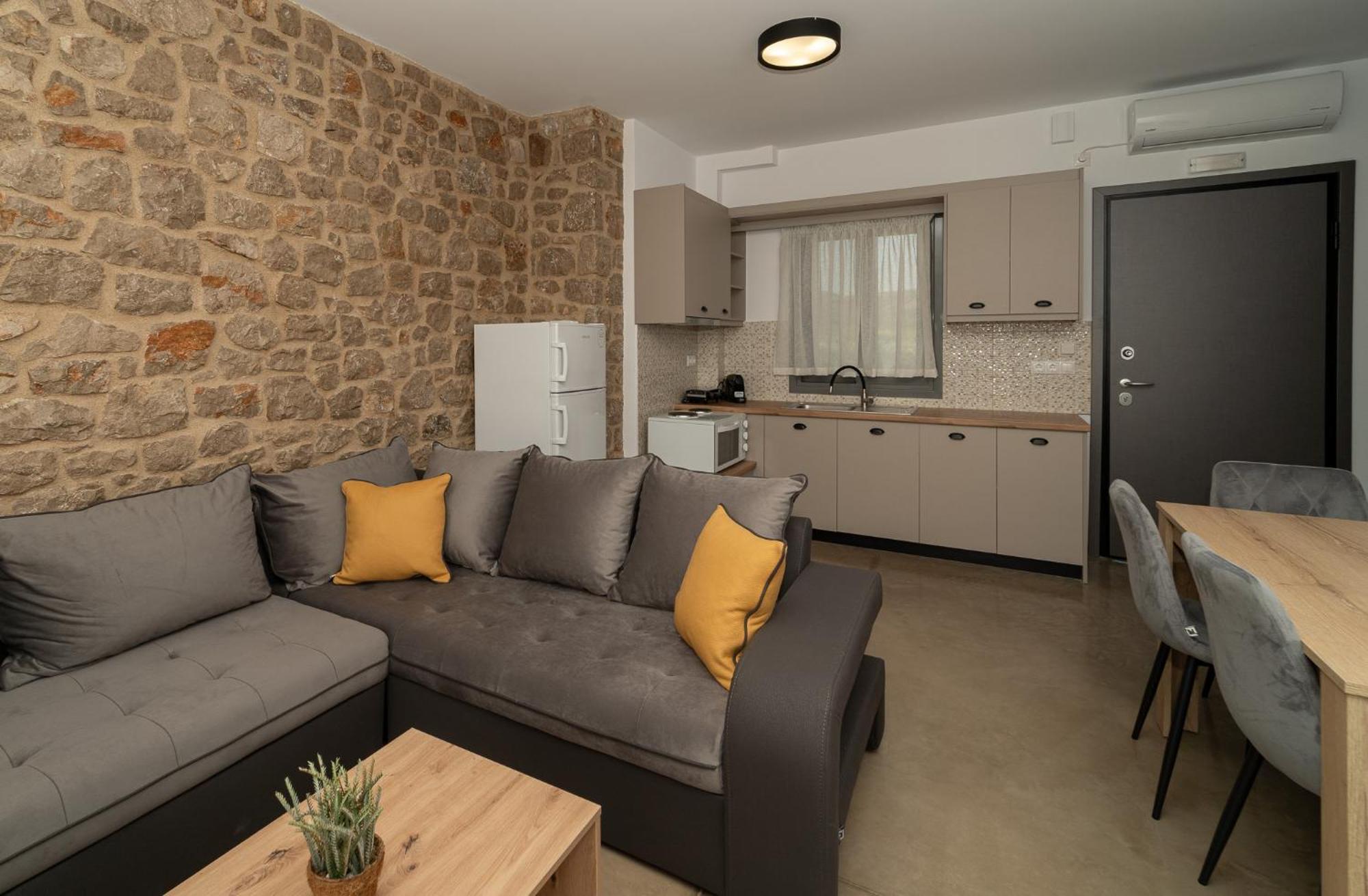 Lithos Suites 菲尼孔塔 外观 照片