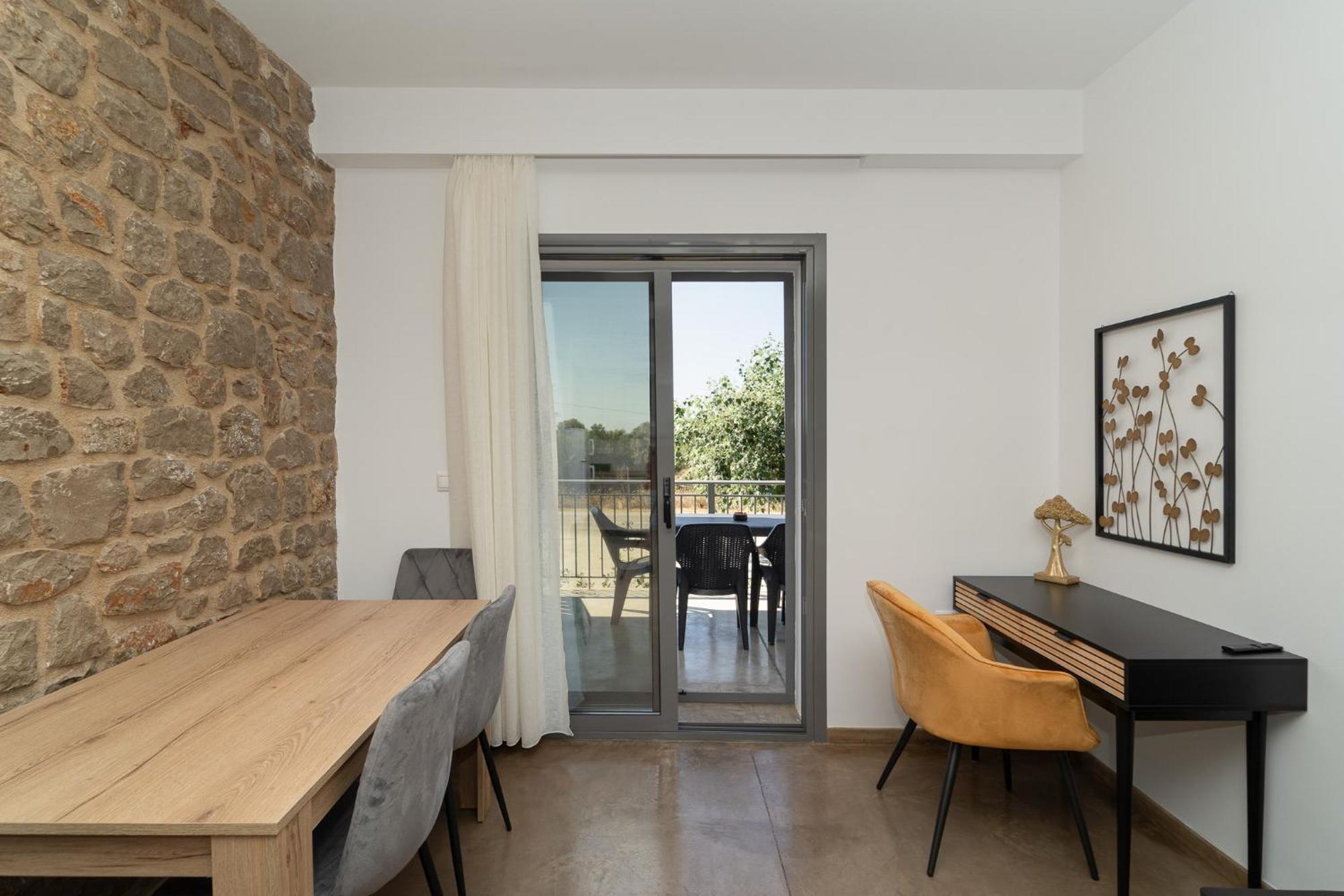 Lithos Suites 菲尼孔塔 外观 照片